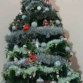 Ёлка с игрушками Arça