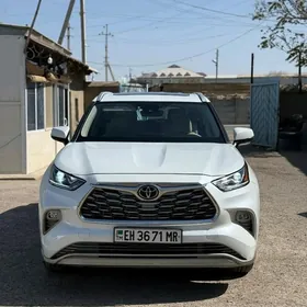 Toyota Highlander 2023