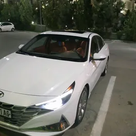 Hyundai Elantra 2021