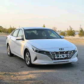 Hyundai Elantra 2021