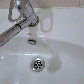 Унитаз + Раковина с сместителе