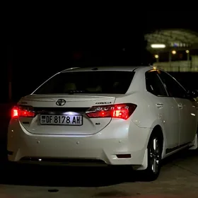 Toyota Corolla 2015