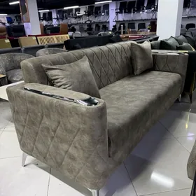 Diwan Garaşsyzlyk.Диван