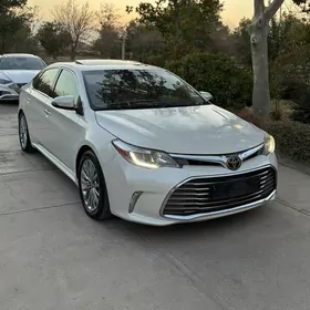 Toyota Avalon 2018