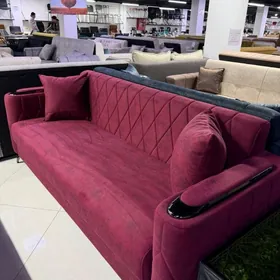 Garaşsyzlyk diwan dekor.Диван