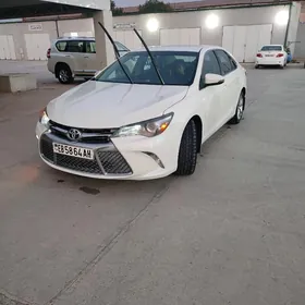 Toyota Camry 2017