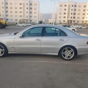 Mercedes-Benz E320 2002