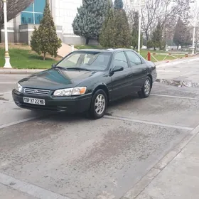 Toyota Camry 1998