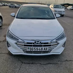 Hyundai Elantra 2019