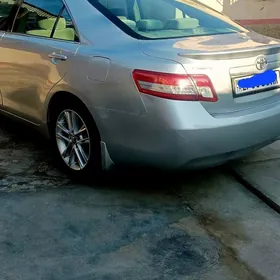 Toyota Camry 2010