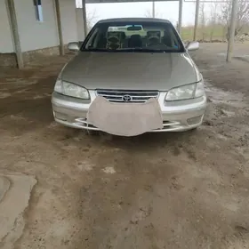 Toyota Camry 1998