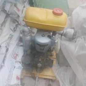 насос водяная помпа