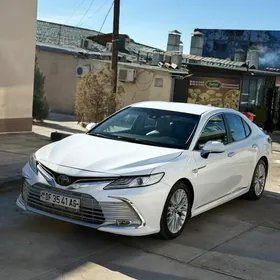 Toyota Camry 2018