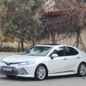 Toyota Camry 2018