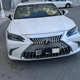 Lexus ES 350 2021