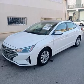 Hyundai Elantra 2020