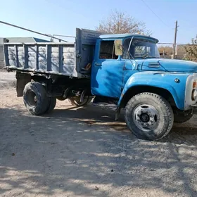 Zil 157 1990