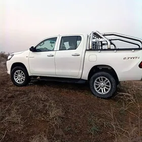 Toyota Hilux 2018