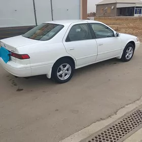 Toyota Camry 1997