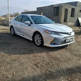 Toyota Camry 2022