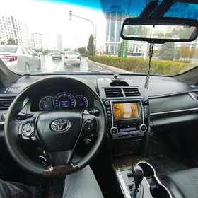 Toyota Camry 2012