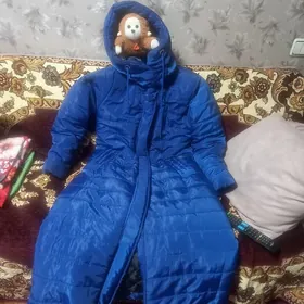 Пальто женское, зимнее.