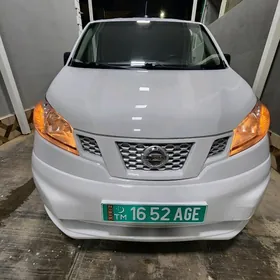 Nissan NV200 2020