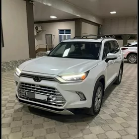 Toyota Highlander 2024