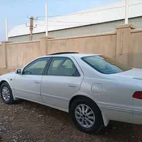 Toyota Camry 2000