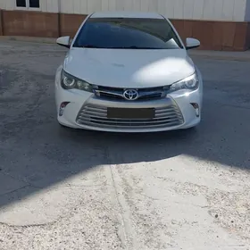 Toyota Camry 2015