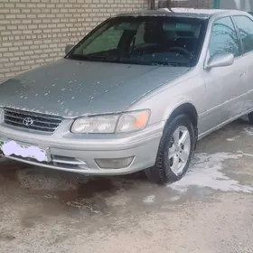 Toyota Camry 2001