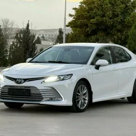 Toyota Camry 2022