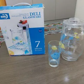 Графин со стаканами