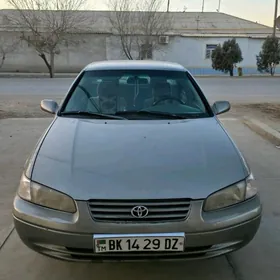 Toyota Camry 1999