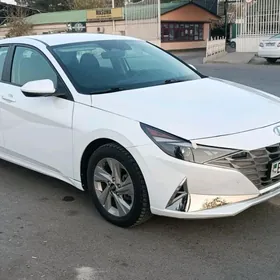 Hyundai Elantra 2021