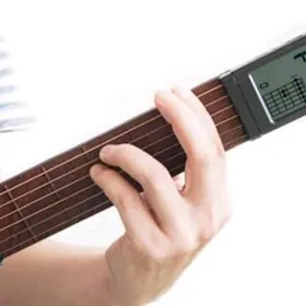 Тренажёр для игры на гитаре