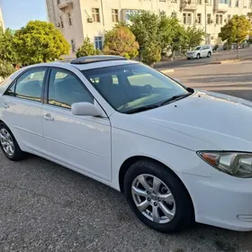 Toyota Camry 2004