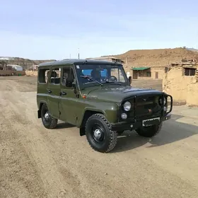 UAZ 469 2000