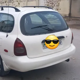 Hyundai Elantra 2000