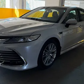 Toyota Camry 2022