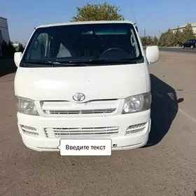 Toyota Hiace 2005