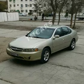 Nissan Altima 1998