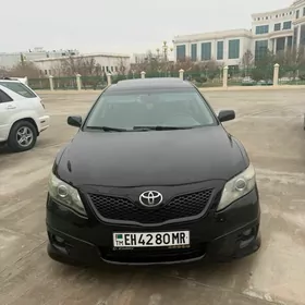 Toyota Camry 2010