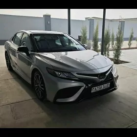 Toyota Camry 2023
