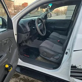 Toyota Hilux 2012