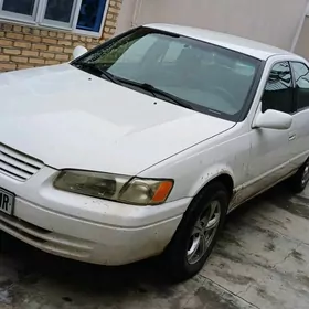 Toyota Camry 1999