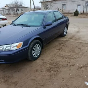 Toyota Camry 2000
