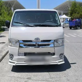Toyota Hiace 2007