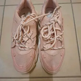 ЖЕНСКИЕ КРОССОВКИ