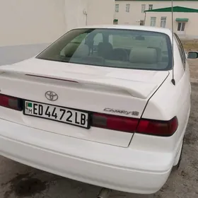 Toyota Camry 1998